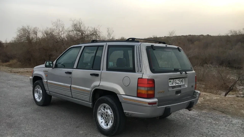 Jeep Grand Cherokee Magnum 5.2 V8 🇺🇸 2