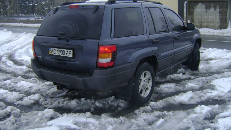 Jeep Grand Cherokee Повільний Ослик 3