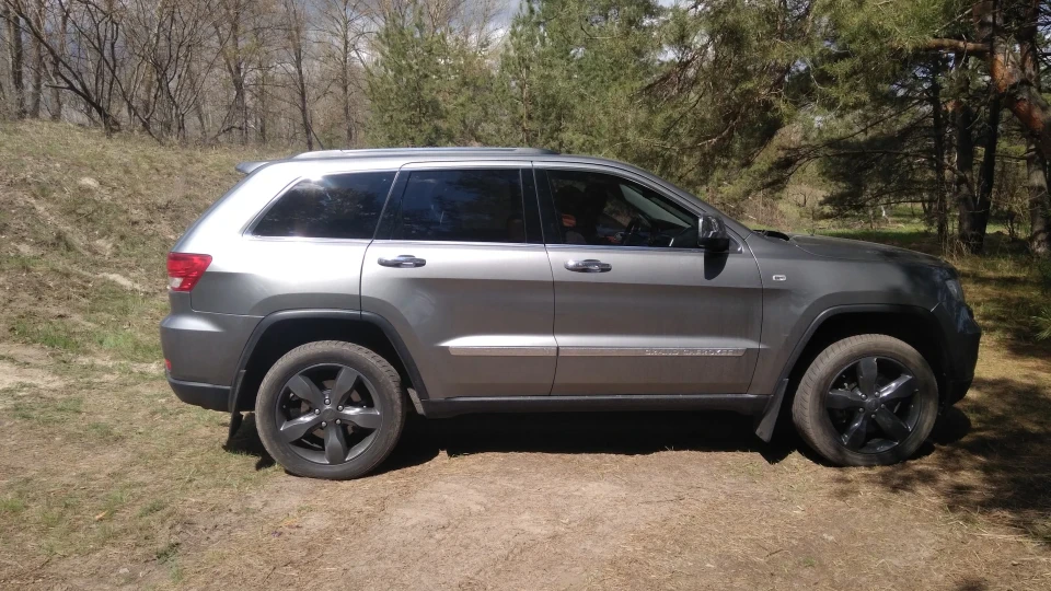 Jeep Grand Cherokee Overland 2