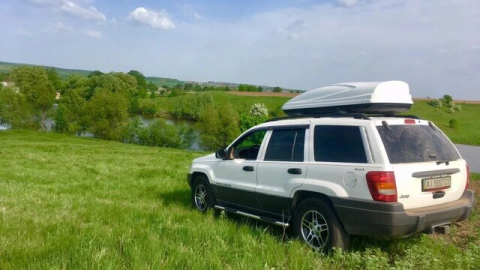 Jeep Grand Cherokee White Laredo 2