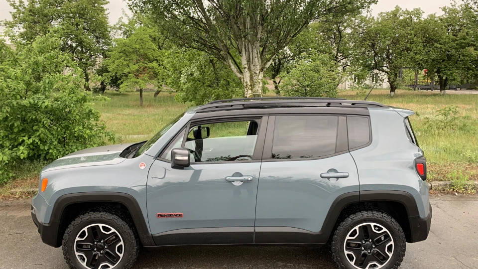 Jeep Renegade 3