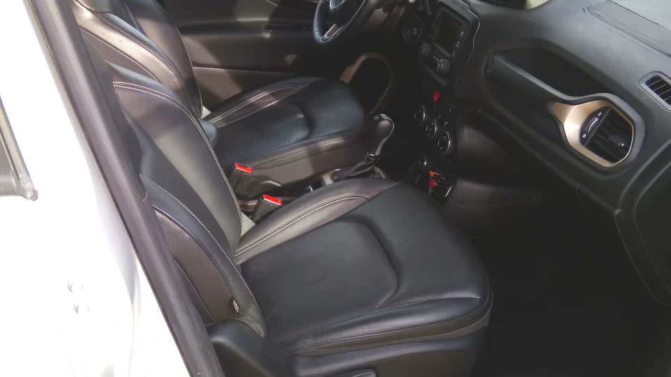Jeep Renegade 3