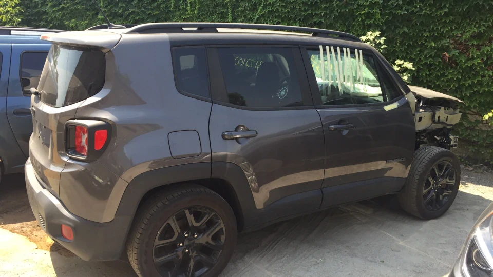 Jeep Renegade Batman Edition 5