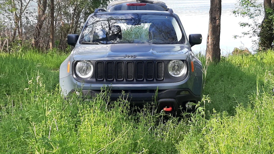 Jeep Renegade Бобик