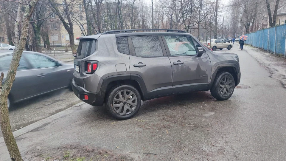 Jeep Renegade Гадик