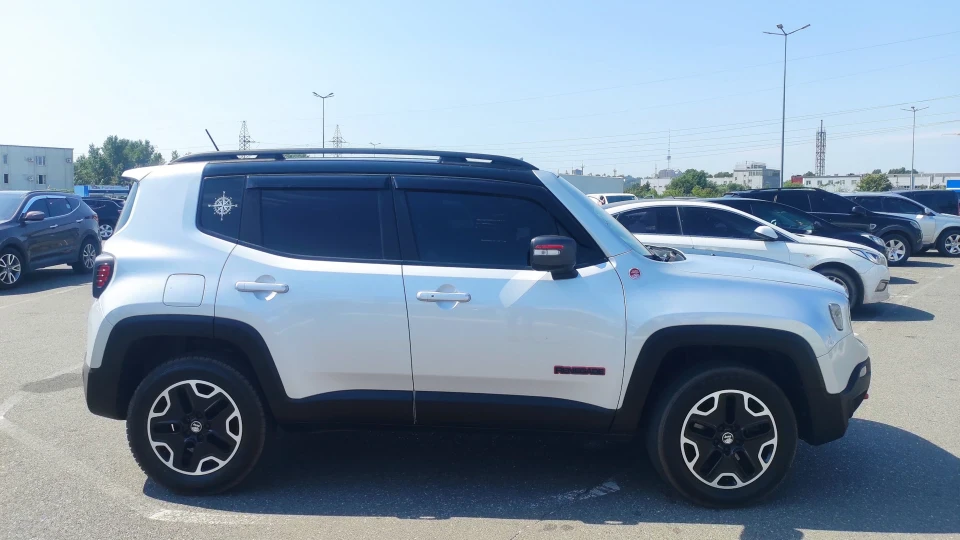 Jeep Renegade TH 2