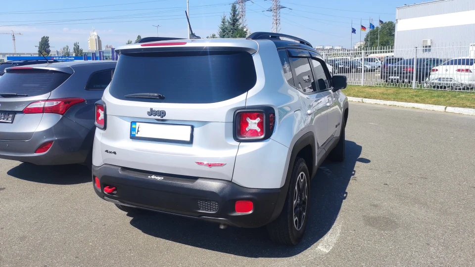 Jeep Renegade TH 4