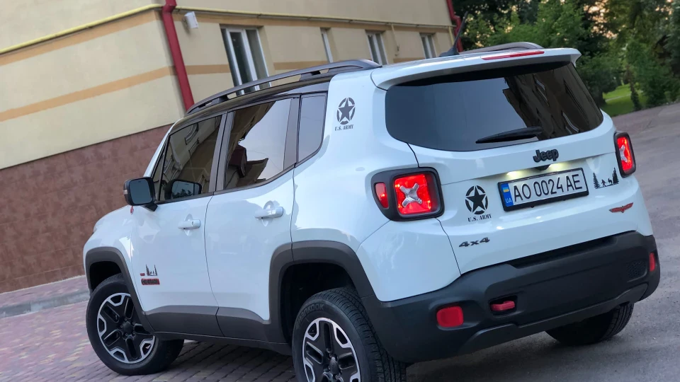 Jeep Renegade TRAILHAWK БОБИК 2