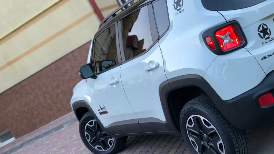 Jeep Renegade TRAILHAWK БОБИК 4
