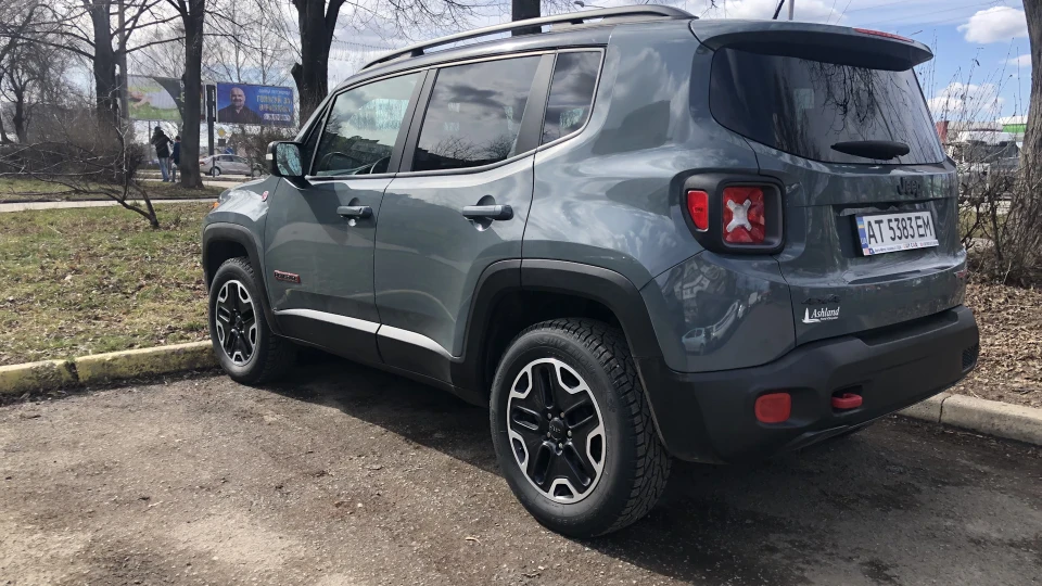 Jeep Renegade Trailhawk 2