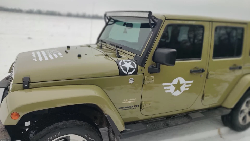 Jeep Wrangler Sahara Commando Green 4