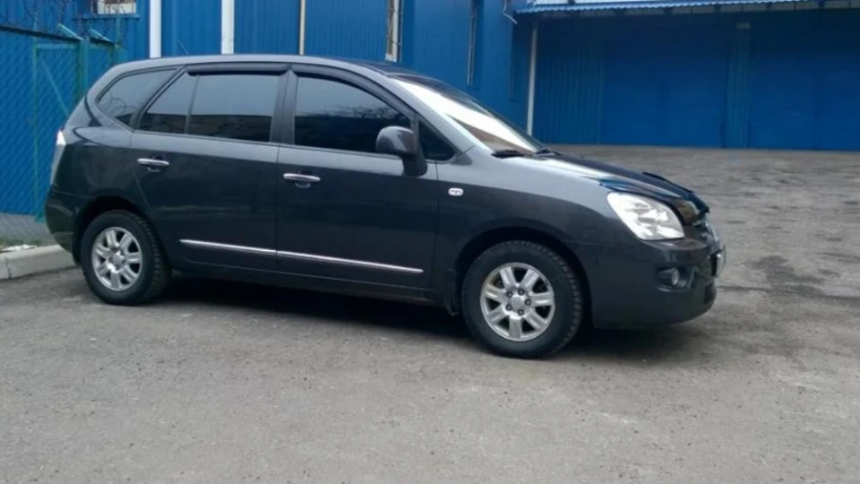 KIA Carens