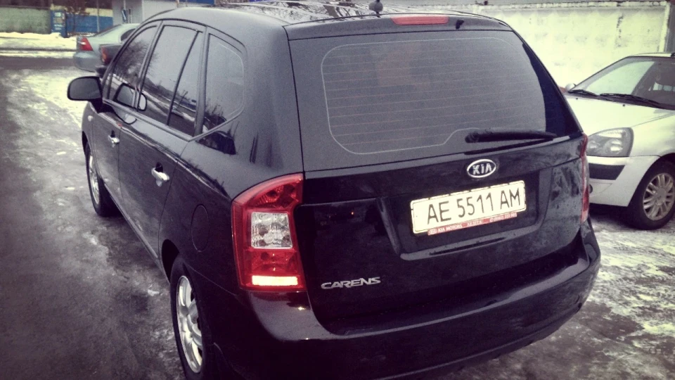 KIA Carens 2