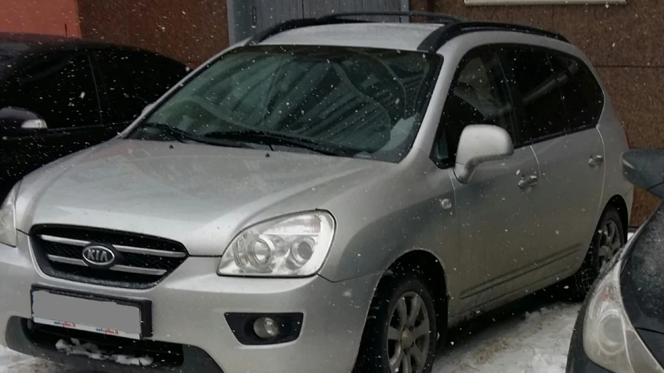 KIA Carens