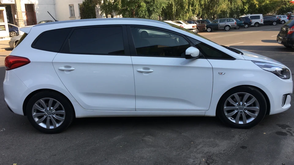 KIA Carens 1.7 3