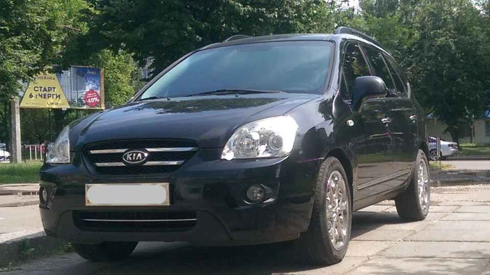KIA Carens 2.0 CRDI АТ КАРЕНСИНО 2