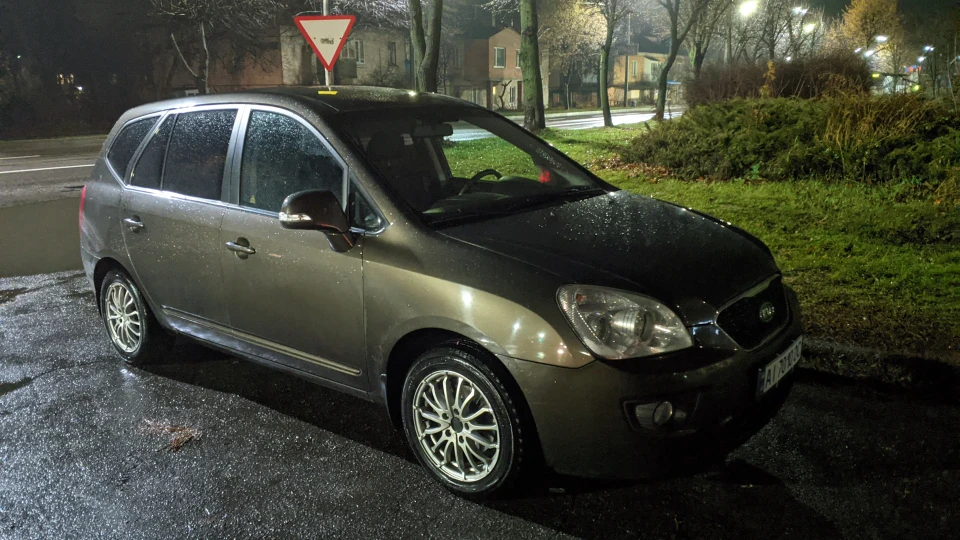 KIA Carens 2.0 CRDI