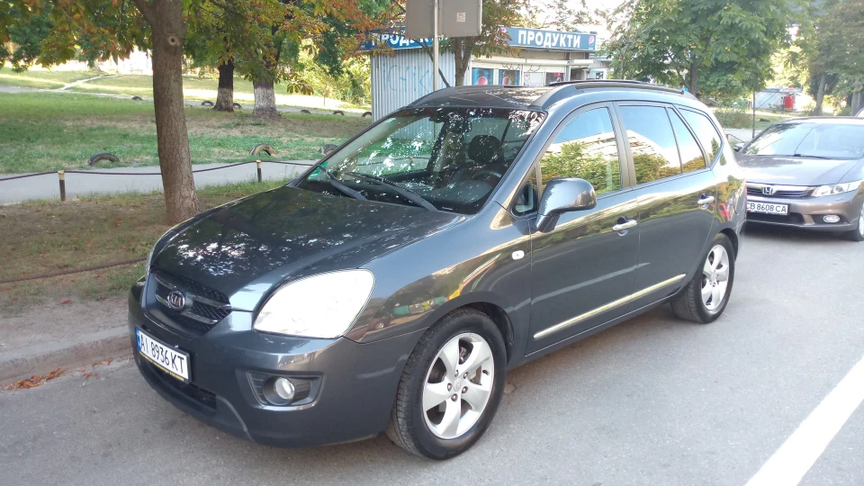 KIA Carens 2.0 газ/бензин
