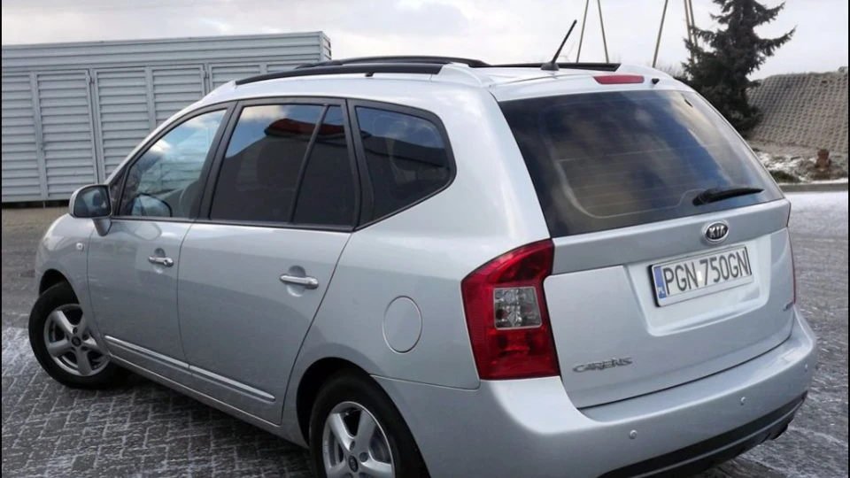 KIA Carens 2.0CRDI 3