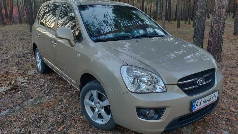 KIA Carens KIA Carens 2.0 2