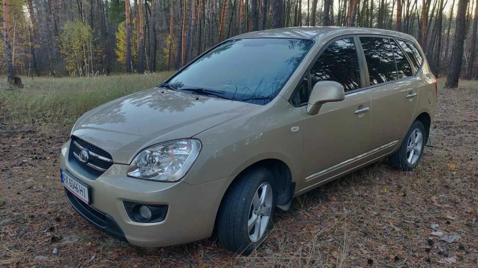KIA Carens KIA Carens 2.0 3