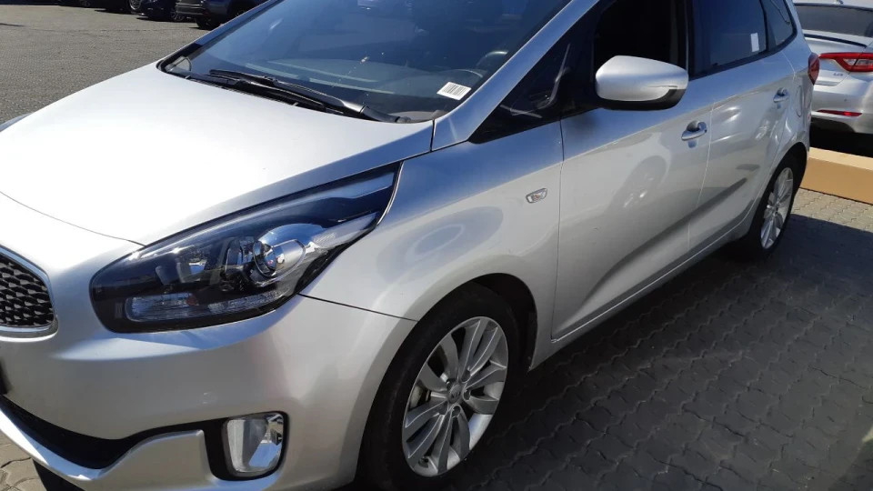 KIA Carens Lpi 3
