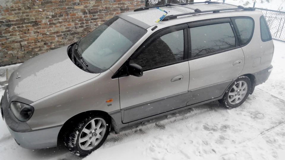 KIA Carens Сімейний КомпактВен 5
