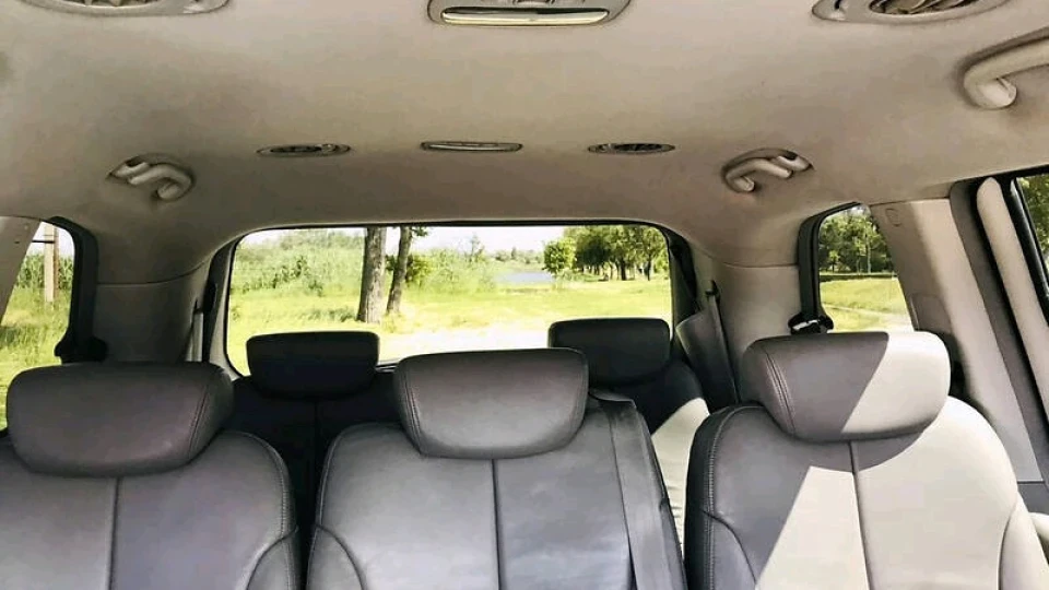 KIA Carnival 2,9 4