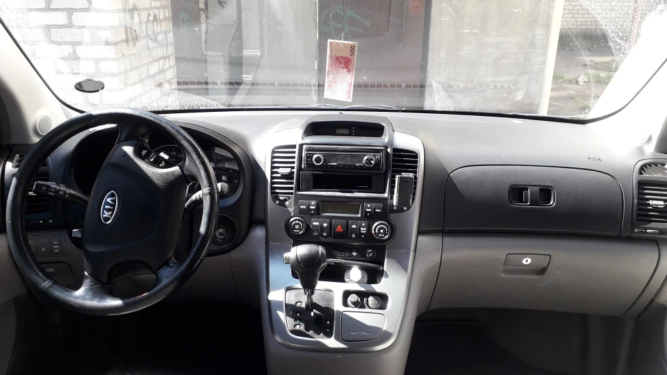 KIA Carnival Campe 2