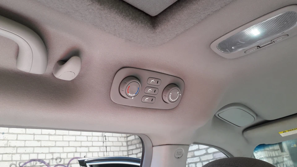 KIA Carnival Campe 3