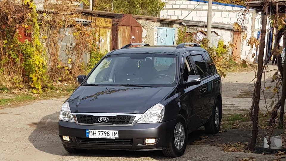 KIA Carnival Corleone