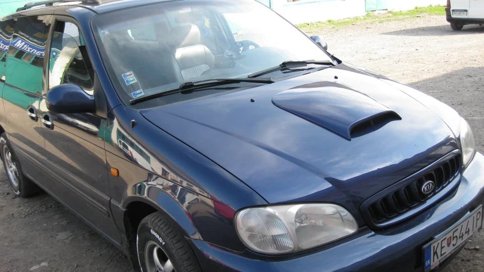 KIA Carnival Машина бомба 2