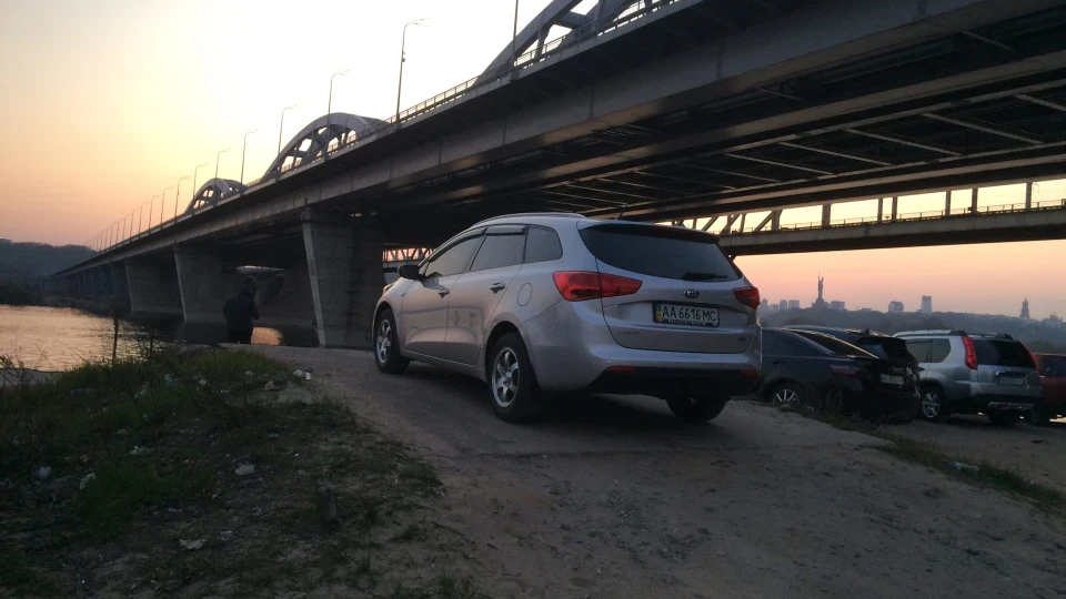 KIA Ceed SW 1.6 турбоДизель Business 4