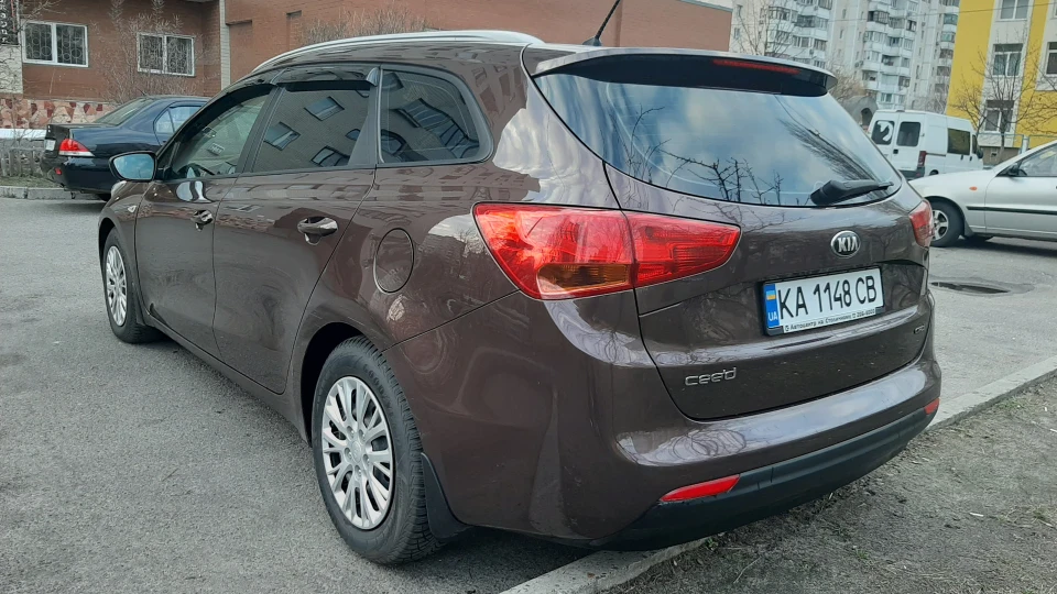 KIA Ceed SW Chocolate 1.6 CRDi MT 2