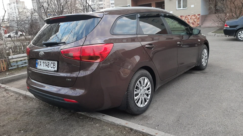 KIA Ceed SW Chocolate 1.6 CRDi MT 3