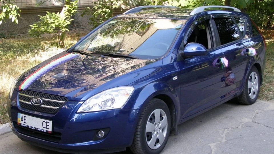 KIA Ceed SW LX Блакитна безодня 5
