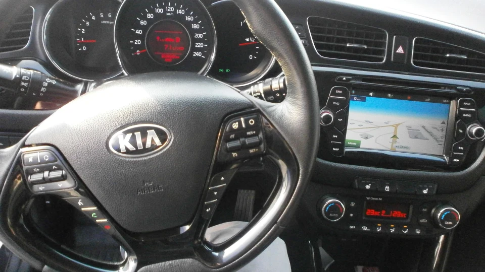 KIA Ceed SW Ceed! CRDI 4
