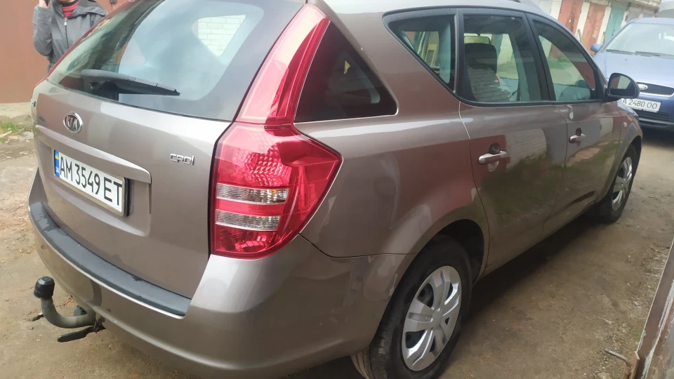 KIA Ceed SW Шиколадний Сід 2