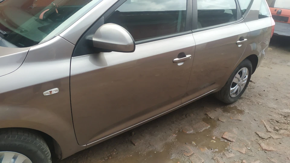 KIA Ceed SW Шиколадний Сід 3