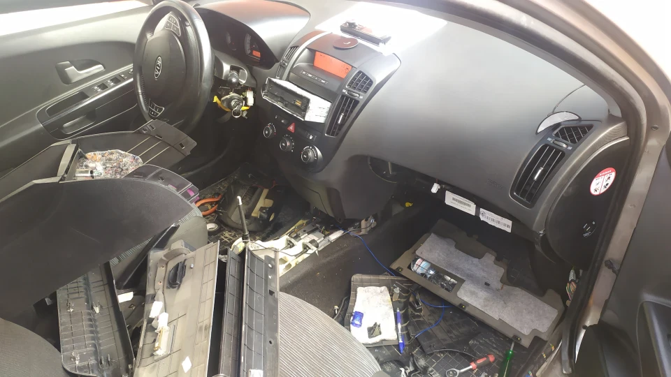KIA Ceed SW Шиколадний Сід 4