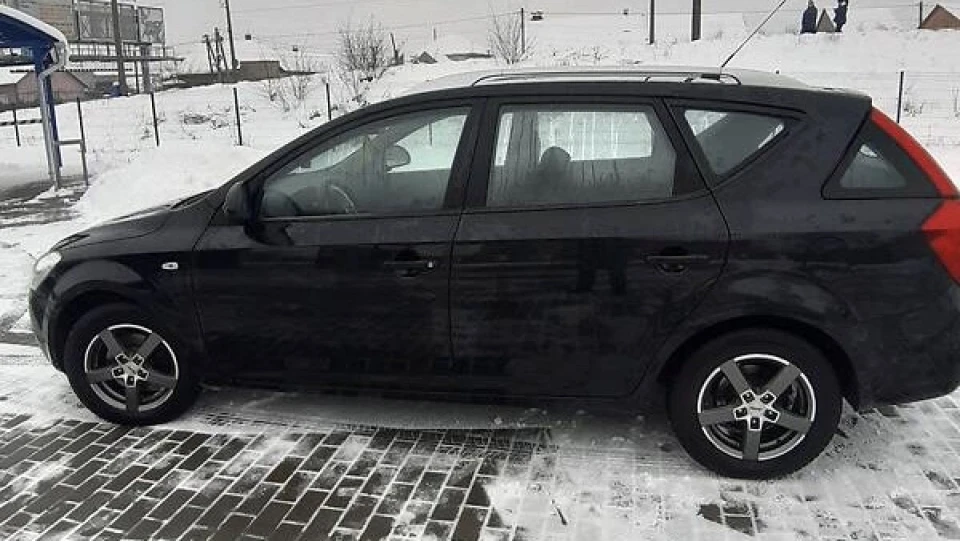 KIA Ceed 1.4 газ-бензин
