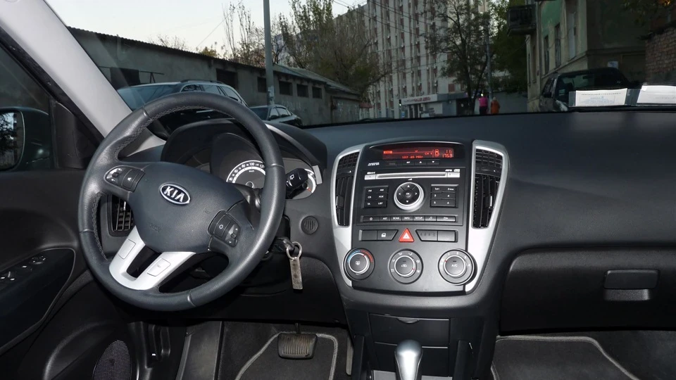 KIA Ceed 1.6 АТ 2010 2