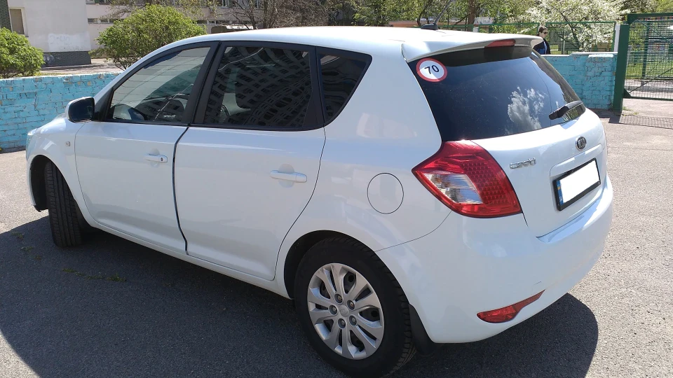 KIA Ceed 1.6 АТ Сивий 3