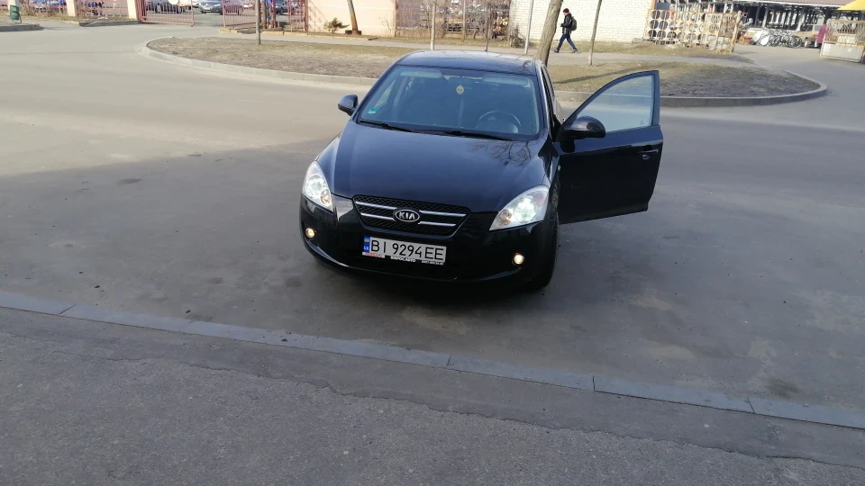 KIA Ceed 1.6 бензин