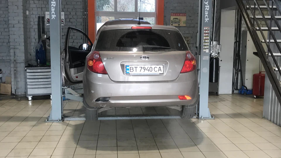 KIA Ceed Бежевий КЕД 3