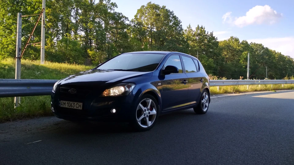 KIA Ceed Безвідмовний хетч 3