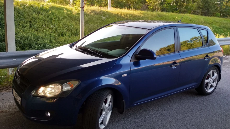 KIA Ceed Безвідмовний хетч 5