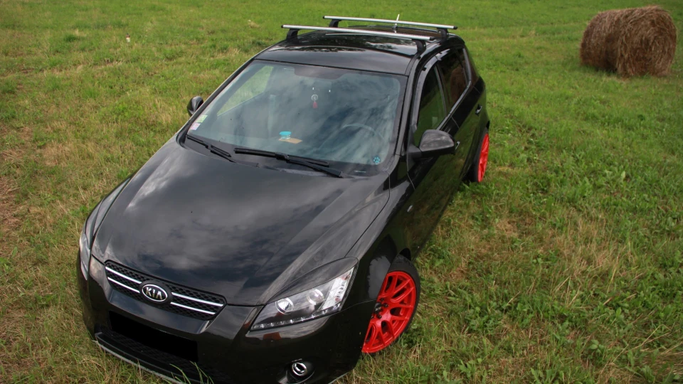KIA Ceed Black_Bronze 2