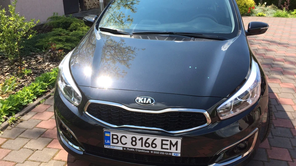 KIA Ceed Black Pearl 1.6CRDi 7DCT