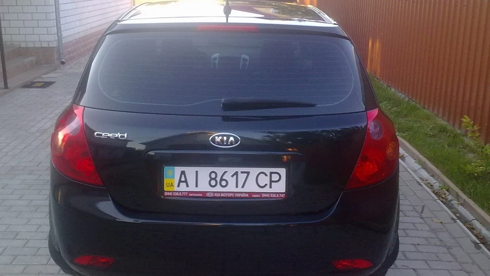 KIA Ceed black pearl 2.0 a\t
